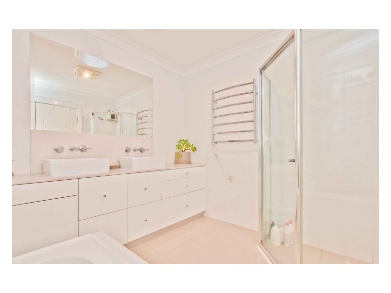 8 Hillier Close, Camden Park NSW 2570