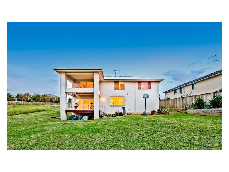 8 Hillier Close, Camden Park NSW 2570