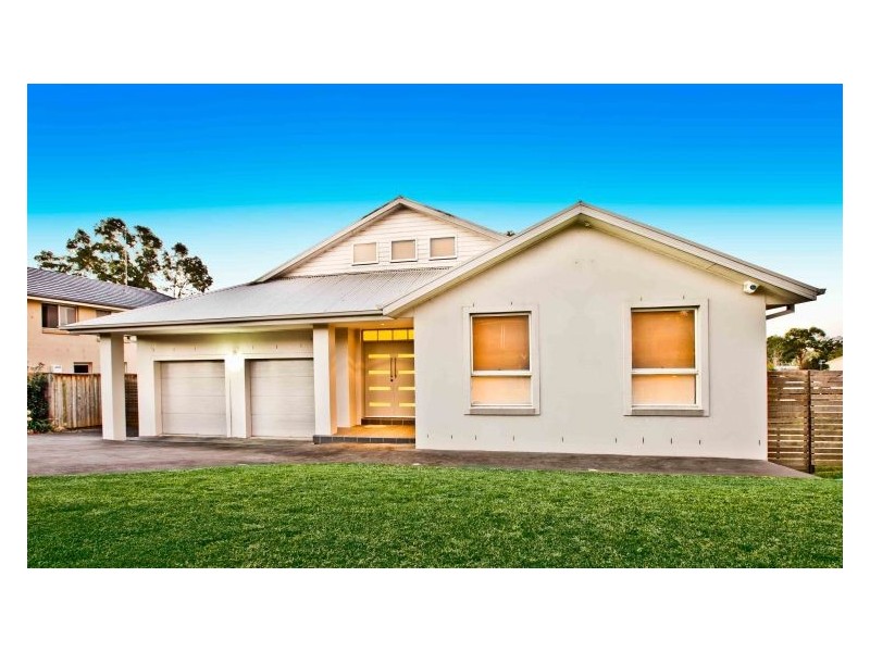 8 Hillier Close, Camden Park NSW 2570