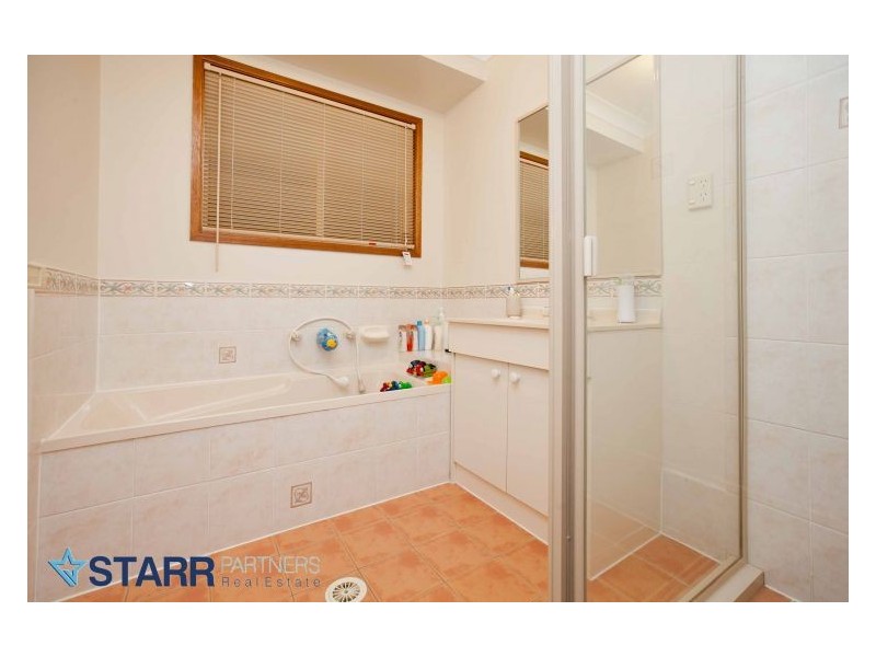 16 Glenfield Drive, Currans Hill NSW 2567