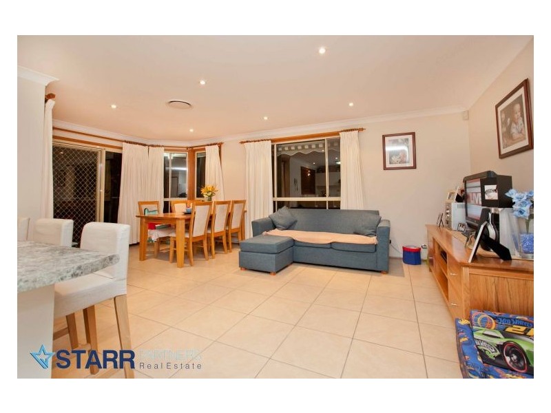 16 Glenfield Drive, Currans Hill NSW 2567