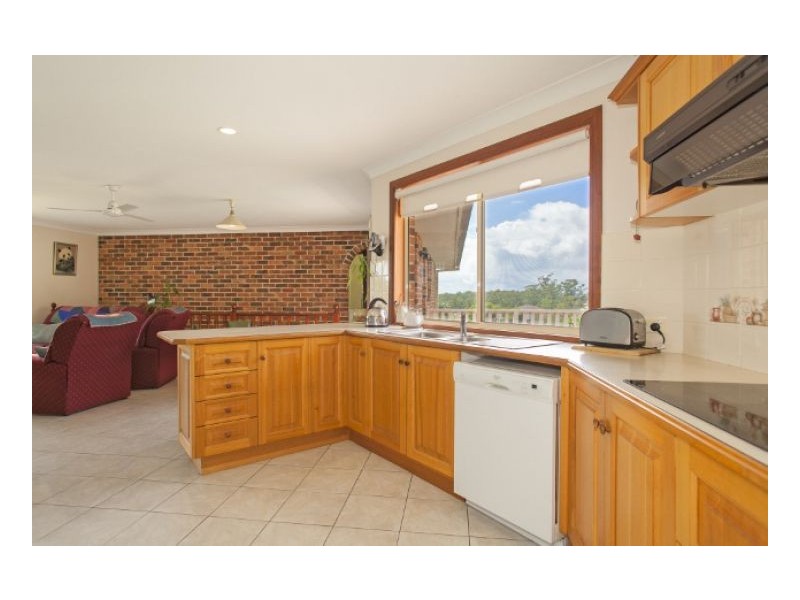 1 Lorikeet Avenue, Boambee East NSW 2452