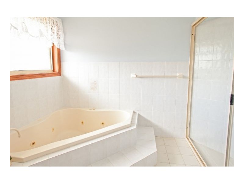 1 Lorikeet Avenue, Boambee East NSW 2452