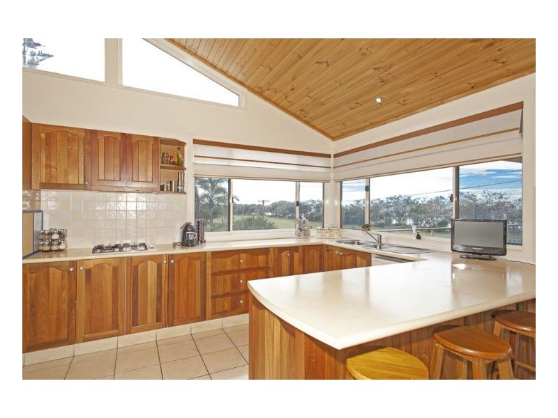 96 Sandys Beach Drive, Sandy Beach NSW 2456