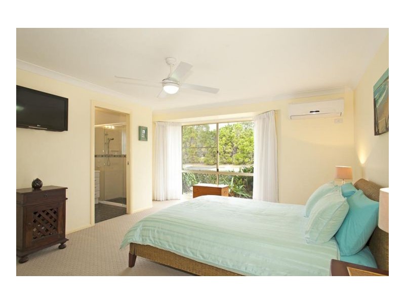 48 Bakker Drive, Bonville NSW 2441