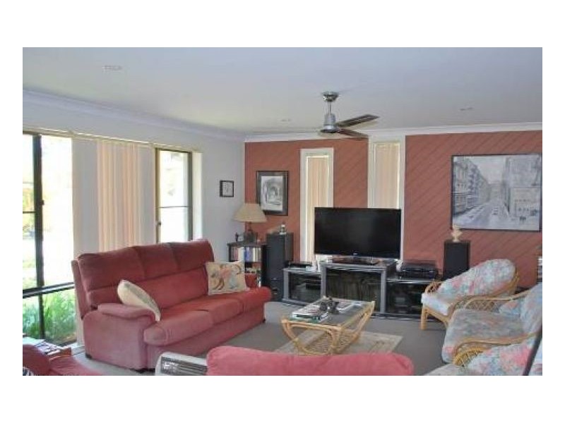 27a Dirrigeree Crescent, Sawtell NSW 2452