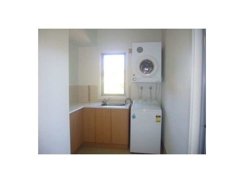 2/11 Honeysuckle street, Sawtell NSW 2452