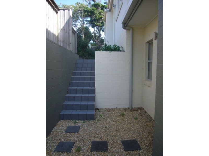 2/11 Honeysuckle street, Sawtell NSW 2452