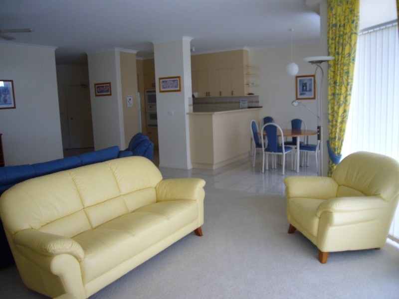 2/6 FOURTH AVENUE, Sawtell NSW 2452