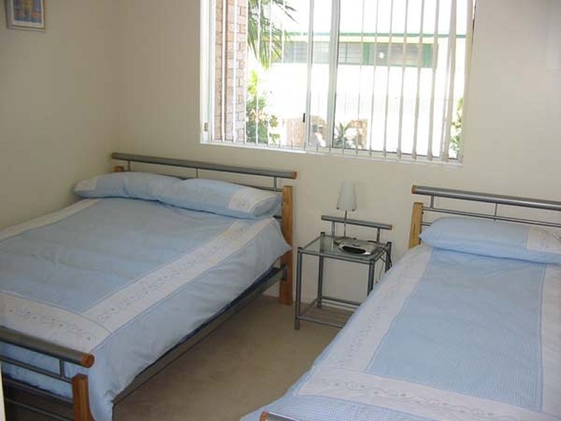 2/6 FOURTH AVENUE, Sawtell NSW 2452