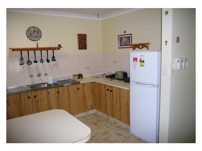 9/4 LALAGULI DRIVE, Toormina NSW 2452