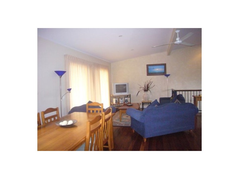 2/2 First Avenue, Sawtell NSW 2452