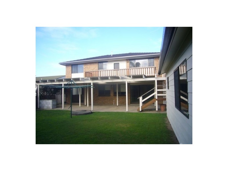 4 AZALEA AVE, Mylestom NSW 2454
