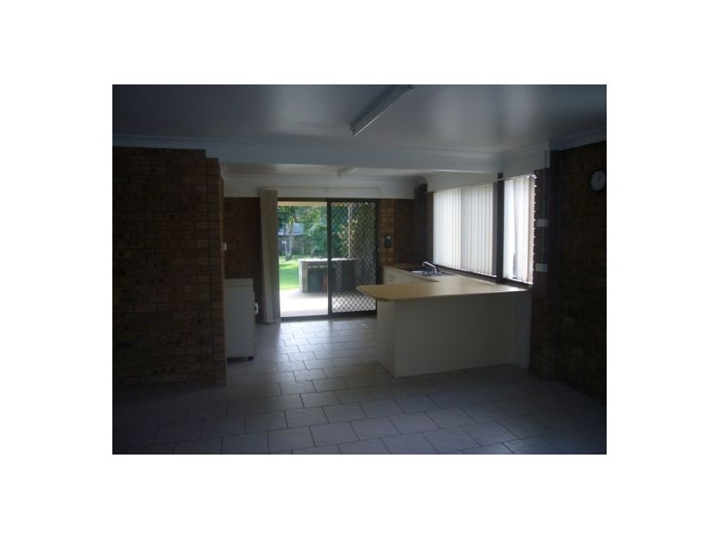 4 AZALEA AVE, Mylestom NSW 2454