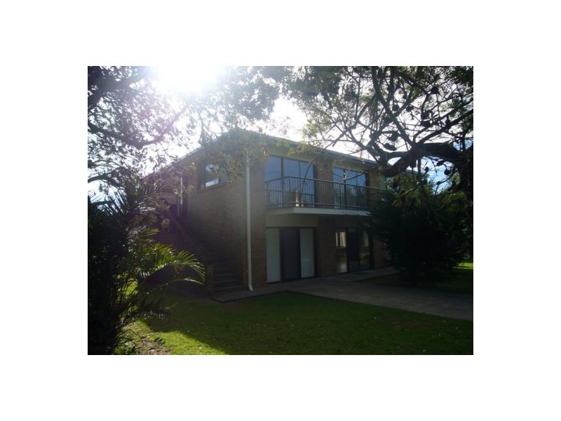 4 AZALEA AVE, Mylestom NSW 2454