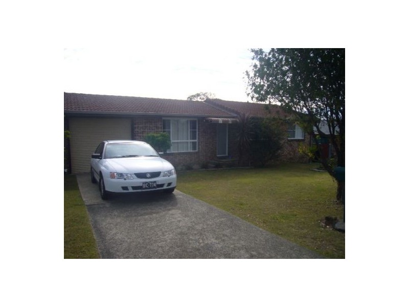 8 MACNAMARA CLOSE, Toormina NSW 2452