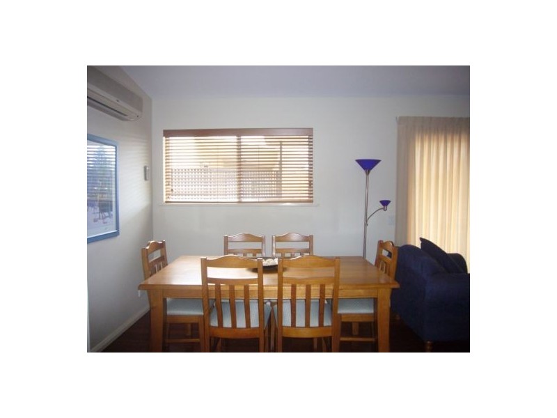 2/2 FIRST AVENUE, Sawtell NSW 2452