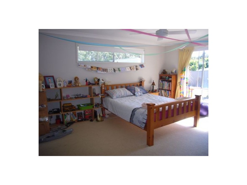 16 PADDYMELON CRT, Bonville NSW 2441