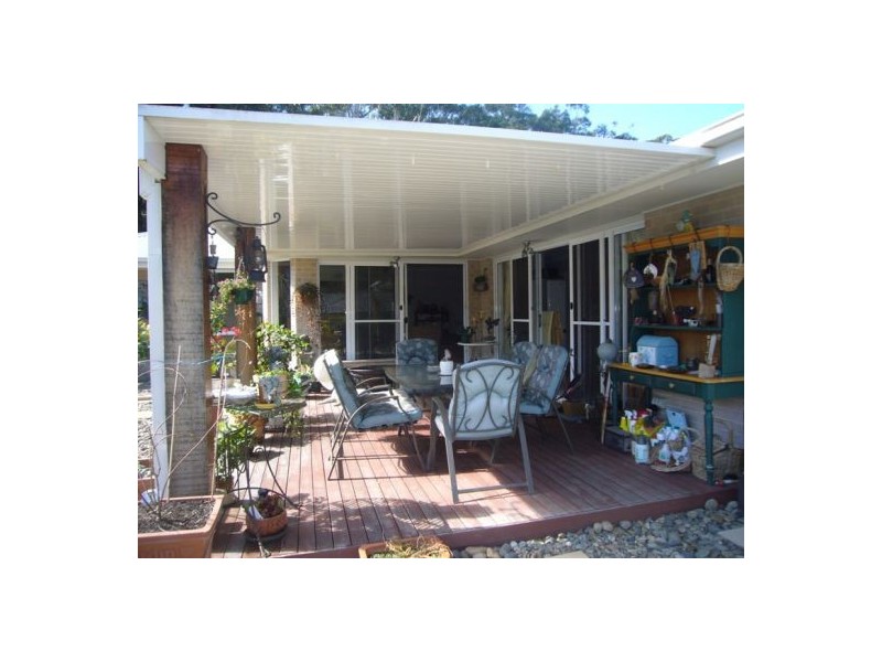 16 PADDYMELON CRT, Bonville NSW 2441