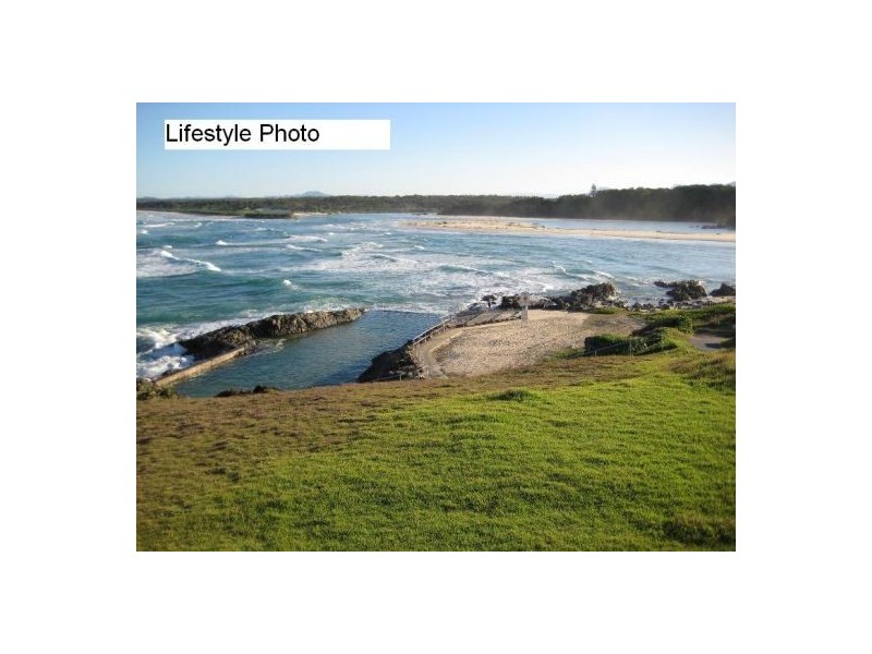 2/93 First Avenue, Sawtell NSW 2452