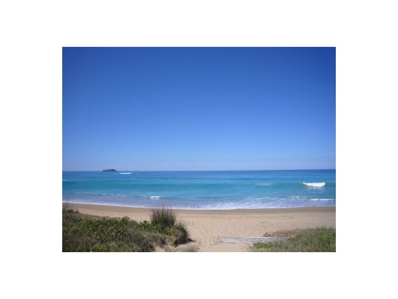 35 Sapphire Crescent, Sapphire Beach NSW 2450