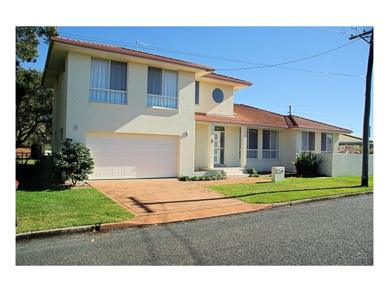 5 Elizabeth Street, Sawtell NSW 2452