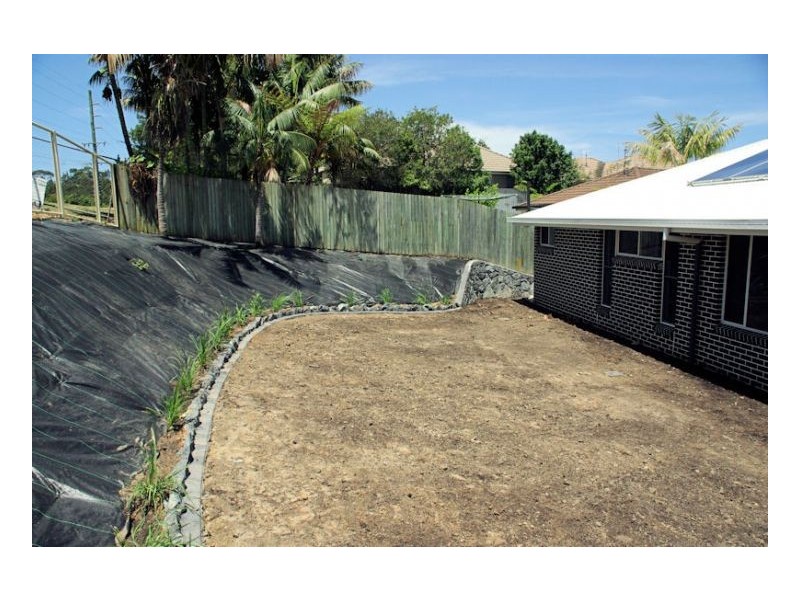 1 Daniel Court, Bonville NSW 2441