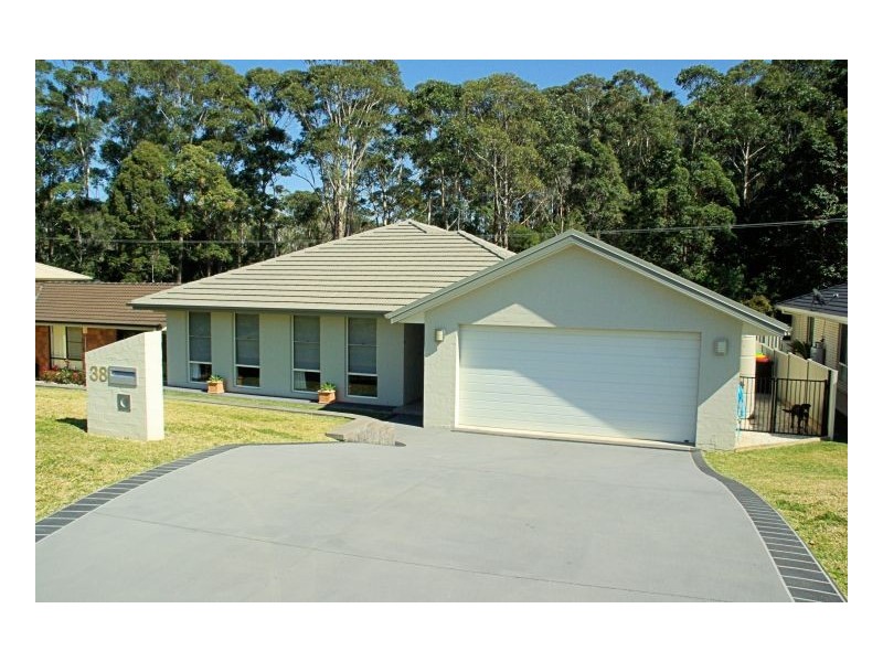 38 Royal Palm Drive, Sawtell NSW 2452