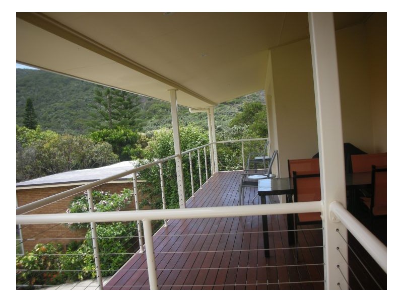 12 Home Street, Hat Head NSW 2440