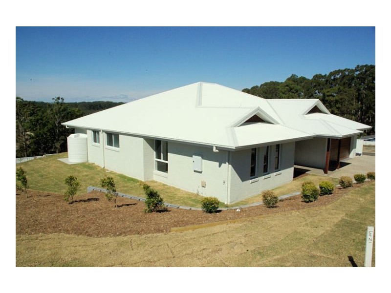 6 Banyo Close, Bonville NSW 2441