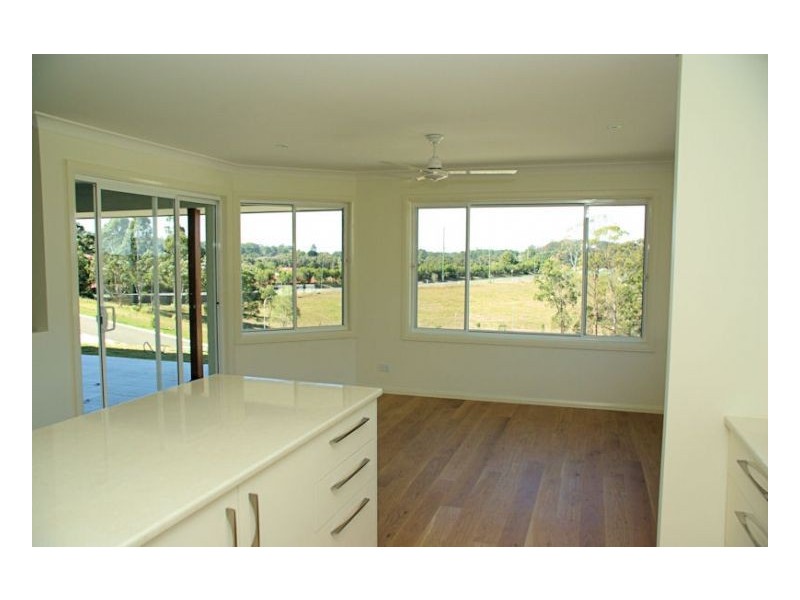 6 Banyo Close, Bonville NSW 2441