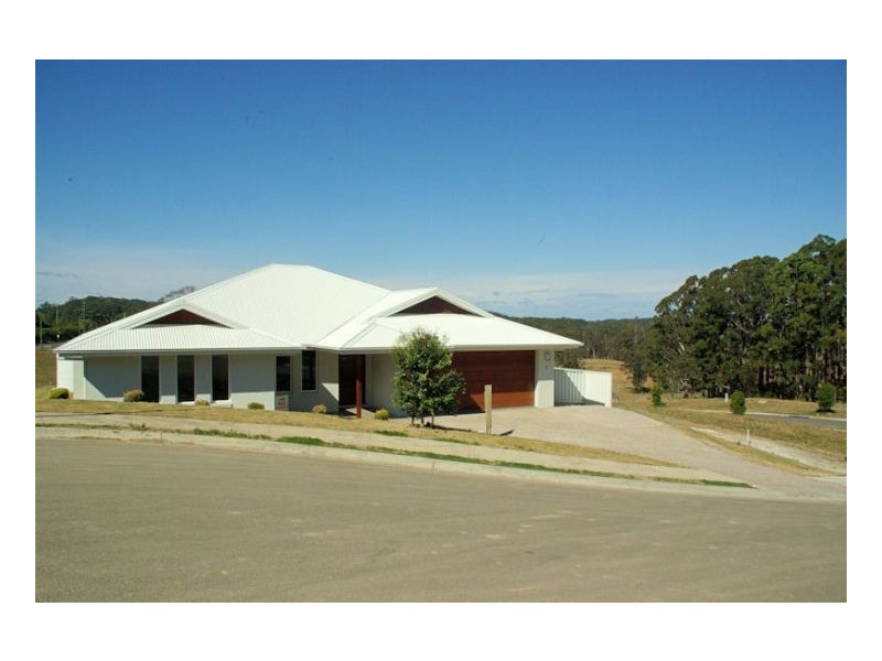 6 Banyo Close, Bonville NSW 2441