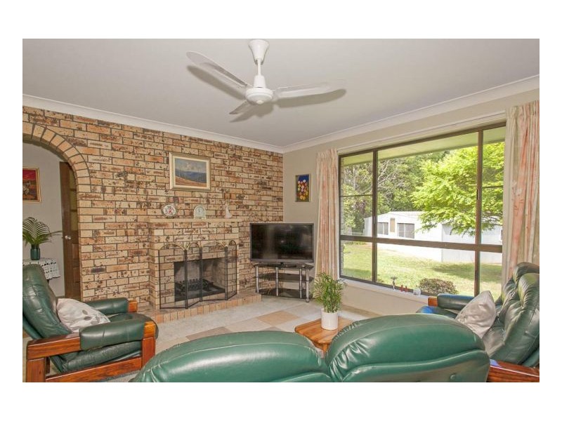 464 Pine Creek Way, Bonville NSW 2441