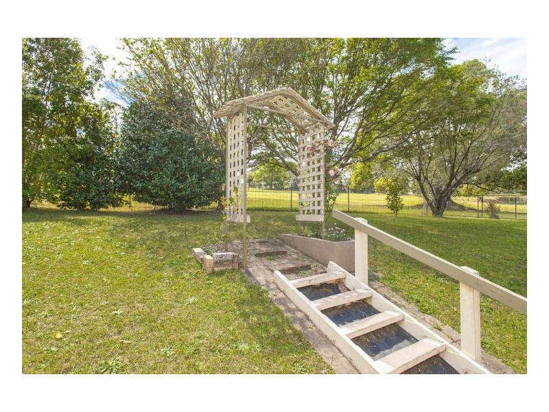 464 Pine Creek Way, Bonville NSW 2441