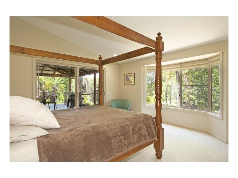 15 Bakker Drive, Bonville NSW 2441