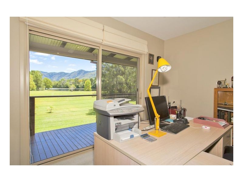 15 Bakker Drive, Bonville NSW 2441