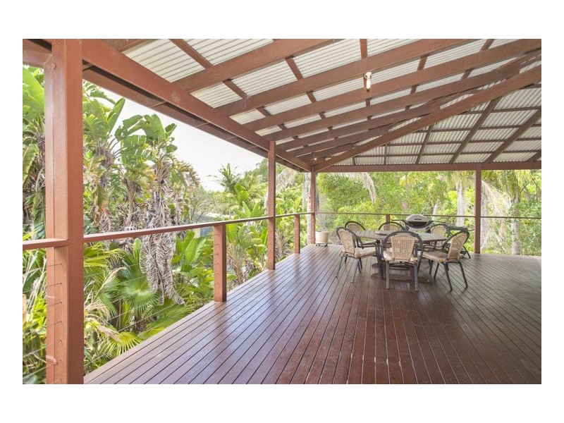 15 Bakker Drive, Bonville NSW 2441