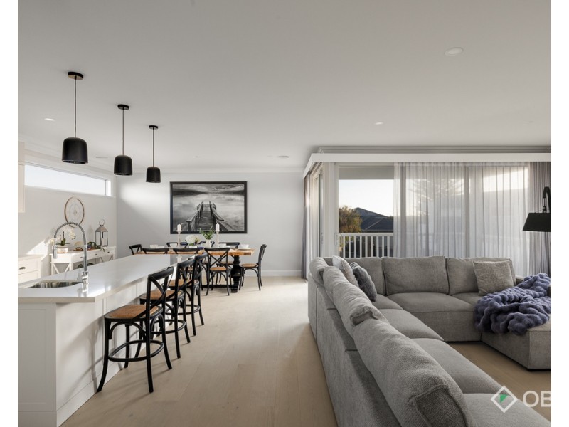 84 Nepean Highway, Aspendale VIC 3195