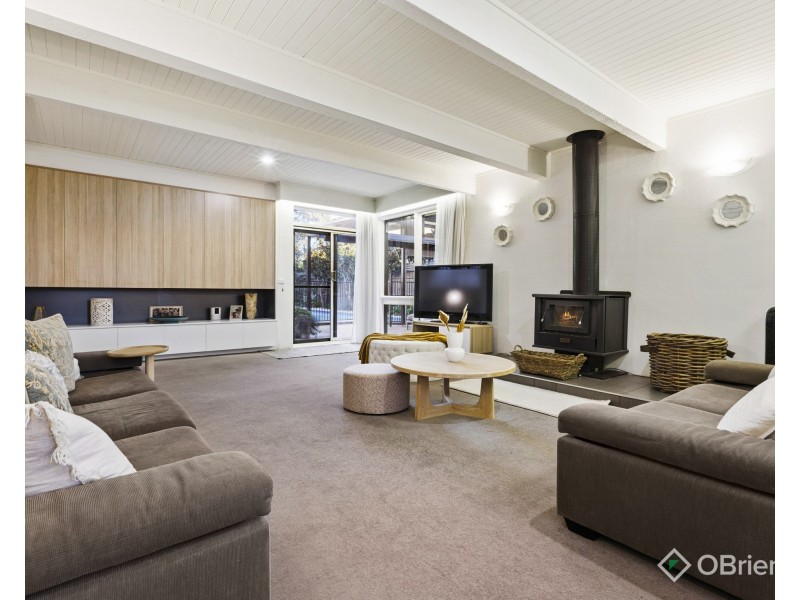 48 Jacks Ave, Dingley Village VIC 3172