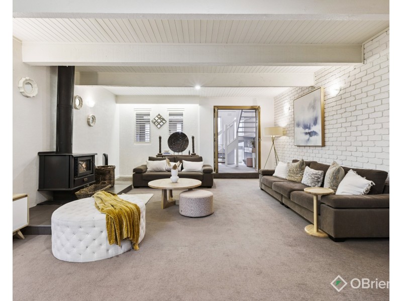 48 Jacks Ave, Dingley Village VIC 3172