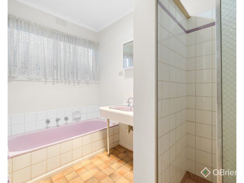 325 Cheltenham Road, Keysborough VIC 3173