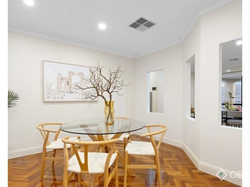 28 Baynton Crescent, Lynbrook VIC 3975