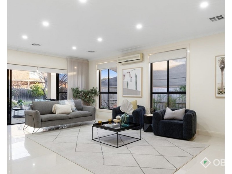 28 Baynton Crescent, Lynbrook VIC 3975
