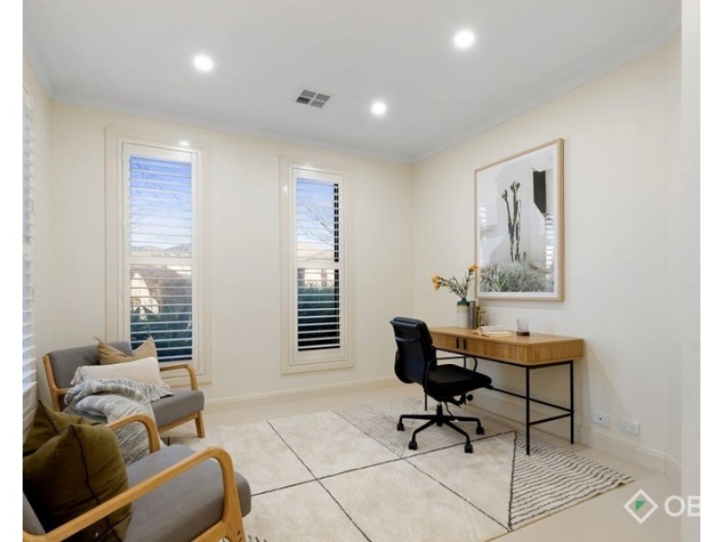 28 Baynton Crescent, Lynbrook VIC 3975
