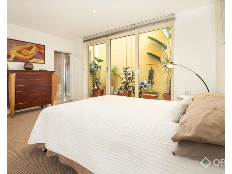 6/521 Hampton Street, Hampton VIC 3188