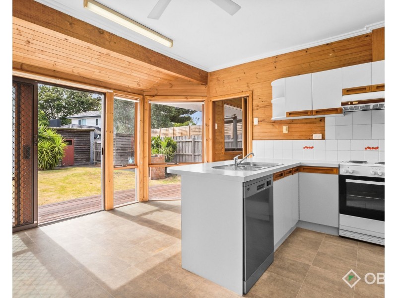 6 Francis Street, Mordialloc VIC 3195