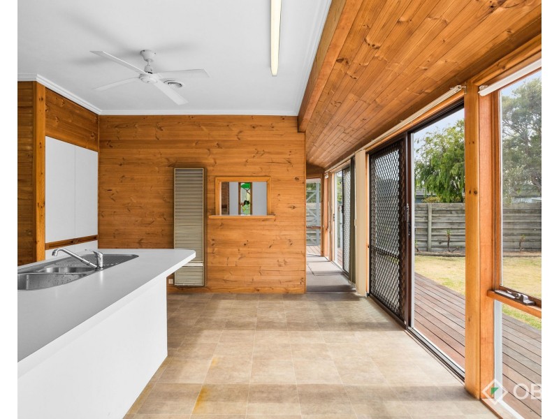 6 Francis Street, Mordialloc VIC 3195