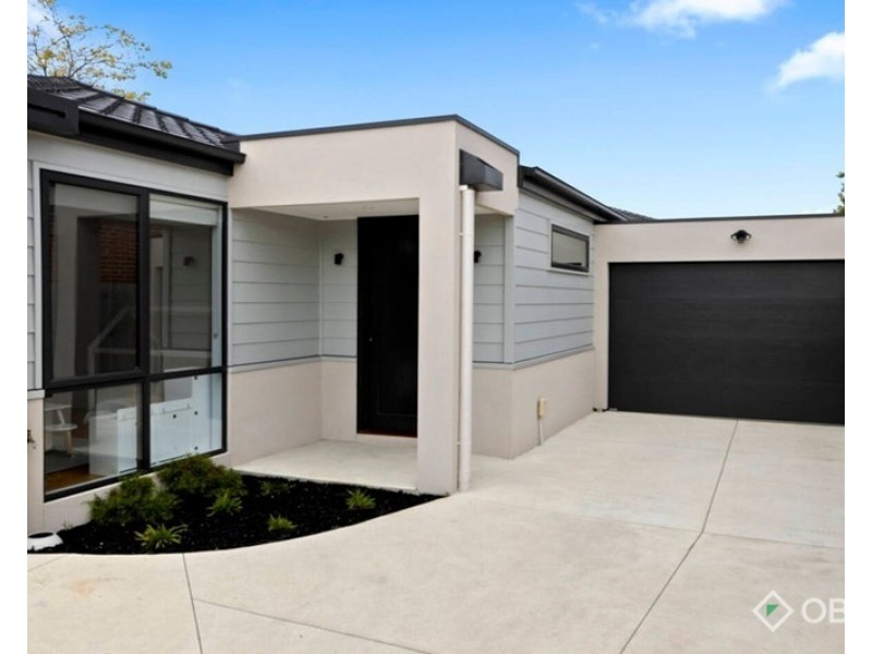 2/1 Houston Street, Mentone VIC 3194