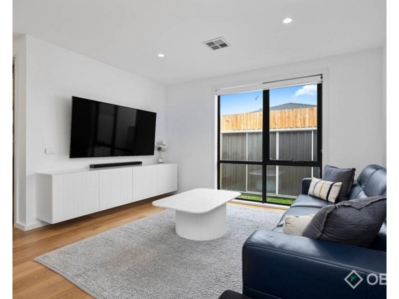 2/1 Houston Street, Mentone VIC 3194