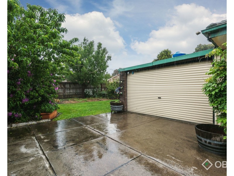 10 Coprosma Avenue, Frankston VIC 3199